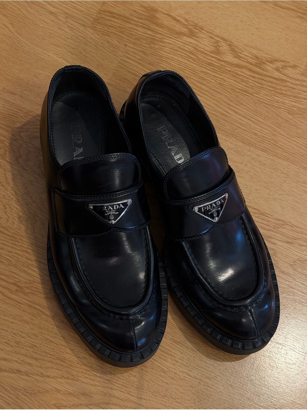 Prada women’s Black brushed Loafers size 39